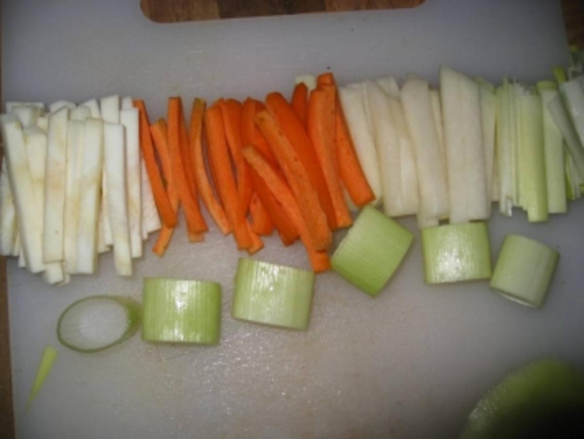 Schollenfilet mit einer leichten Senfsauce, Gemüsebündchen & Kräuterreis - Rezept - Bild Nr. 3