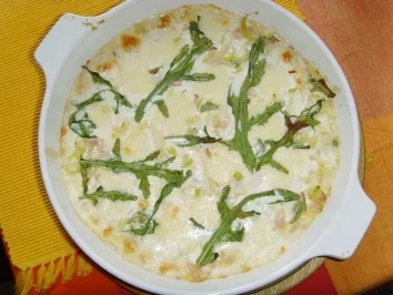 überbackener lauch in senfsoße - Rezept