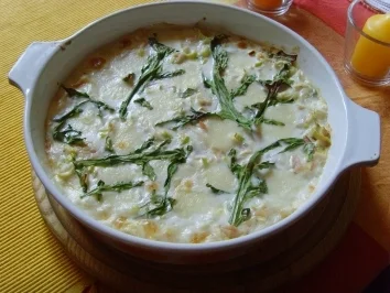 überbackener lauch in senfsoße - Rezept