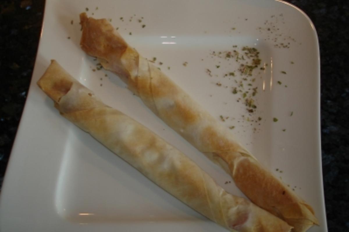 Yufka-Röllchen mit leckerer Füllung...ähnlich Börek - Rezept - kochbar.de