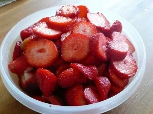 weltbeste Erdbeer-Marzipan-Joghurt-Torte - Rezept - Bild Nr. 11