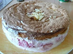 weltbeste Erdbeer-Marzipan-Joghurt-Torte - Rezept - Bild Nr. 14