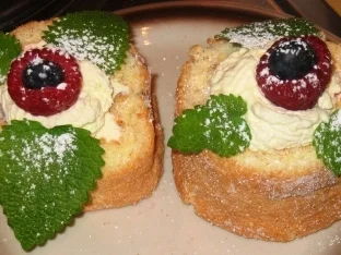 Rezept: Backwaren: Bisquit-"Him-Hei"-Rolle Backwaren: Bisquit-"Him-Hei"-Rolle - Rezept