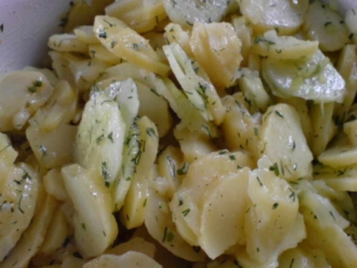 Kartoffel-Gurken-Salat mit Dill - Rezept - Bild Nr. 15
