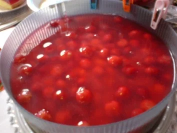 Schneewittchens Kirschtorte - Rezept - Bild Nr. 12