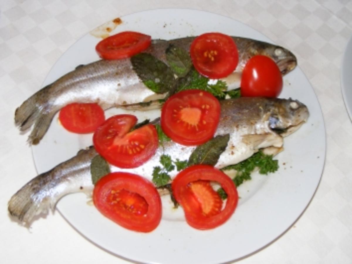 Forelle aus dem Ofen - Rezept mit Bild - kochbar.de