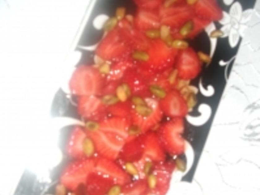 Erdbeersalat mit Krbiskernöl - schnell &amp; einfach - 71 kcal/100g