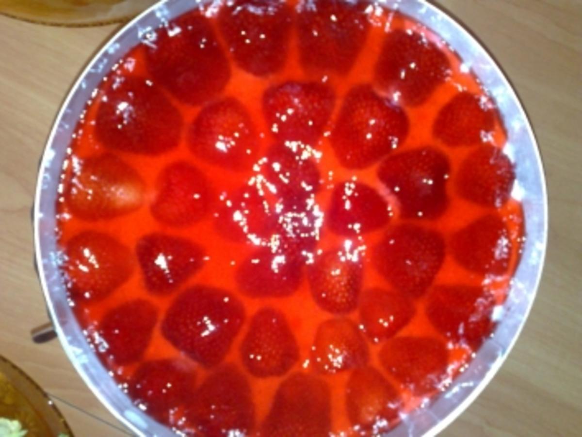 Baileys-Quark-Erdbeeren-Torte - Rezept - Bild Nr. 4