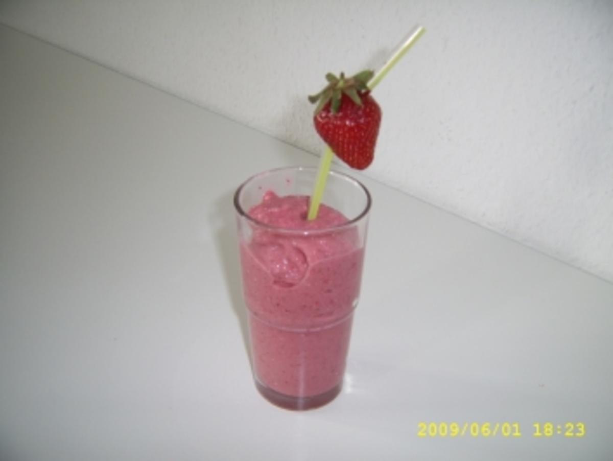 Erdbeer - Kokos - Shake - Rezept