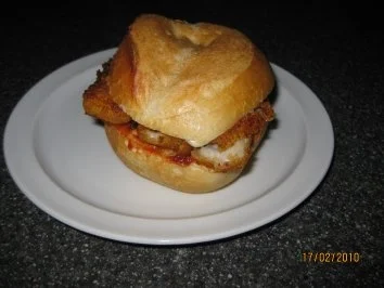 Fischstäbchenbrötchen, typisch Junggesellenessen... - Rezept - Bild Nr. 3