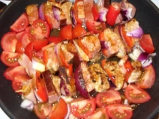 Schaschlik-Spieße mit Tomatensoße - Rezept
