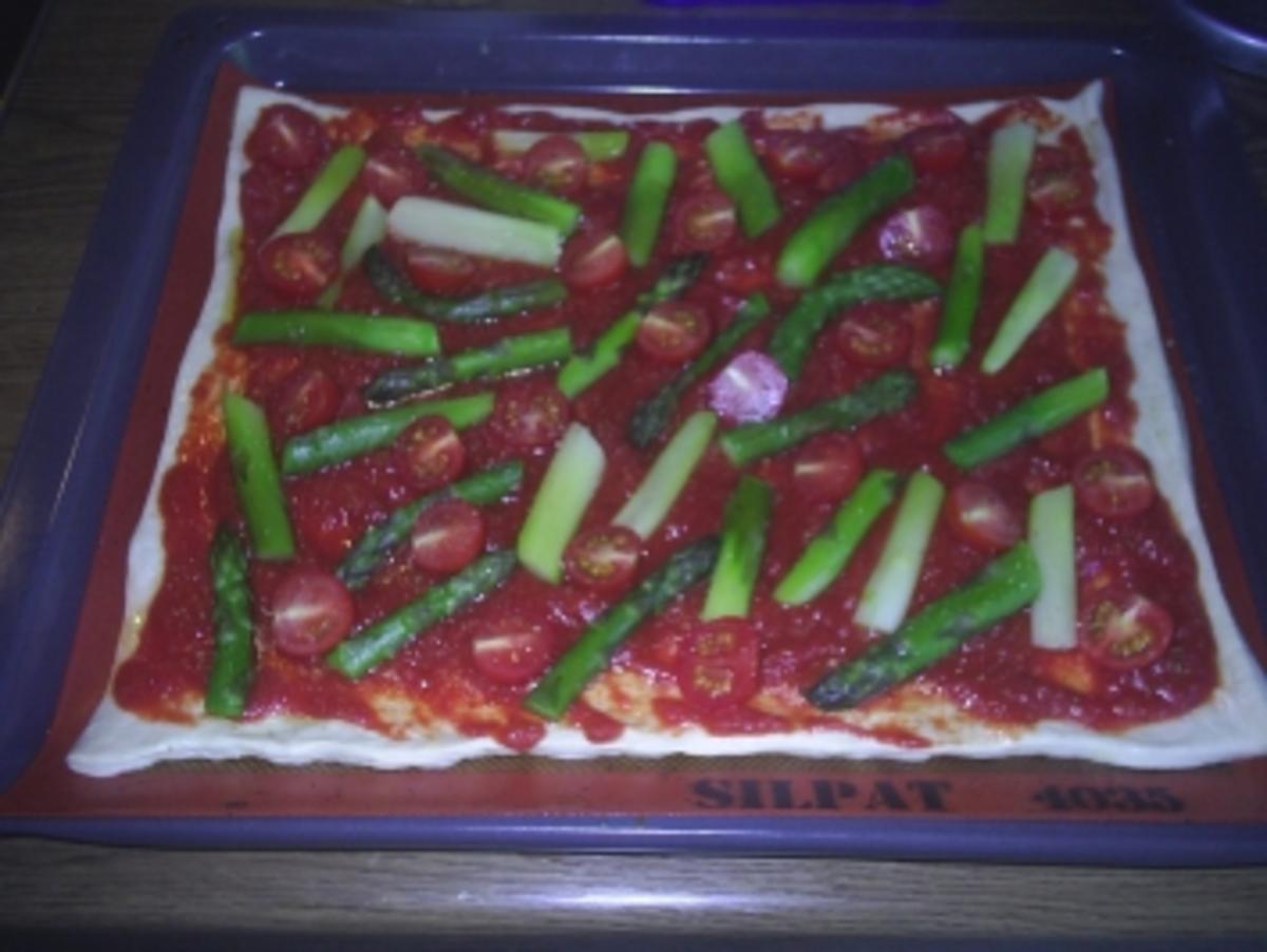 Pizza - Spargelfladen - Rezept - Bild Nr. 2