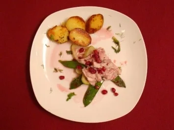 Rezept: Makrele mit Granatapfel-Limettensaft und Tequila mariniert auf Fenchel Makrele mit Granatapfel-Limettensaft und Tequila mariniert auf Fenchel - Rezept