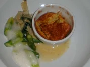 Blauschimmelkäsesoufflee dazu grüner Spargel und Mangold - Rezept