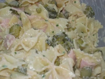 Klassischer Nudelsalat - Rezept