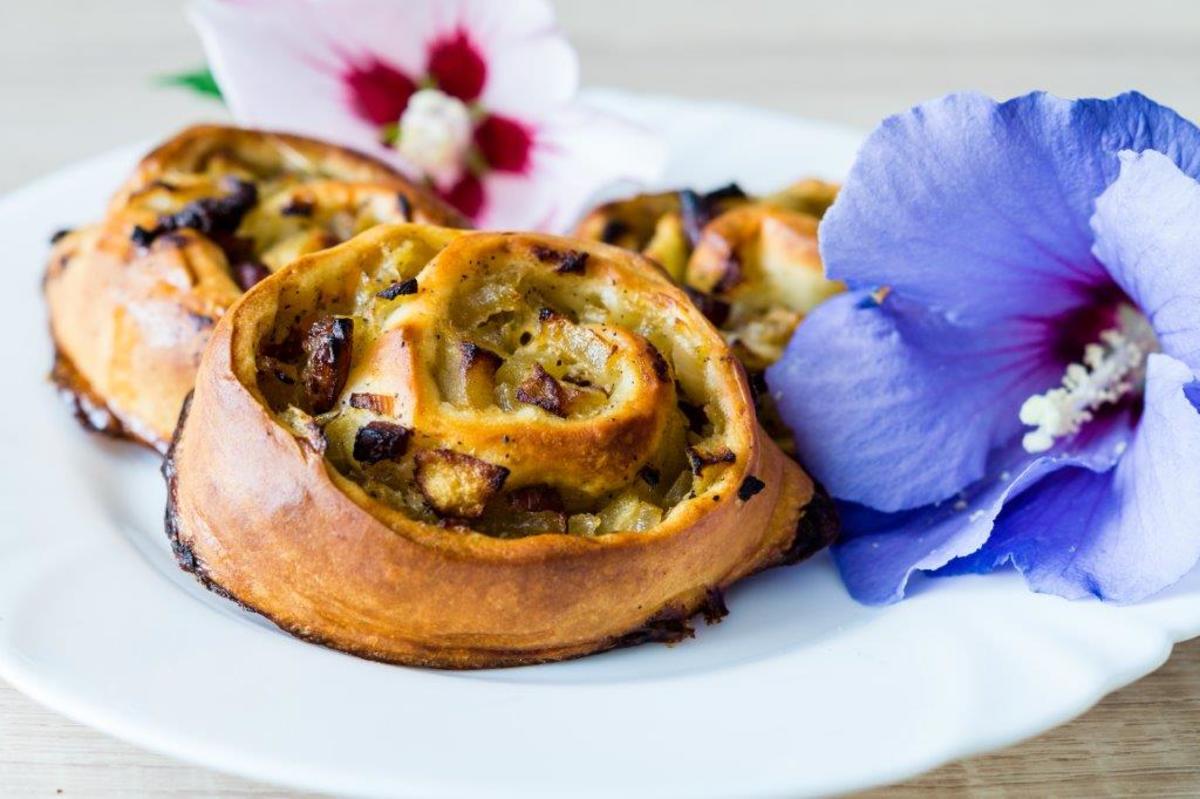 Apfel-Zwiebel-Schnecken - Rezept mit Bild - kochbar.de