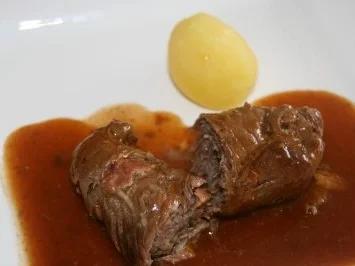 Rezept: Rinderrouladen nach Hausfrauenart Rinderrouladen nach Hausfrauenart - Rezept