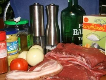 Rezept: Rinderrouladen nach Hausfrauenart Bild Nr. 2 Rinderrouladen nach Hausfrauenart - Rezept - Bild Nr. 2