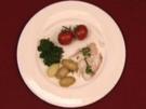 Dorade in Salzkruste mit Rosmarinkartoffeln und Blattspinat (Isabella Müller-Reinhardt) - Rezept