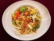 Asiatischer Gemüsesalat mit Sojasprossen (Hansi Kraus) - Rezept