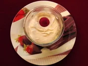 Weißes Alpenmousse mit Wildblüten (Hansi Kraus) - Rezept