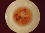 Rhabarber-Consomme mit Holunderblütensorbet - Rezept