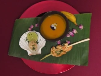 Asia-Kürbissuppe mit King Prawns und Jakobsmuscheln - Rezept