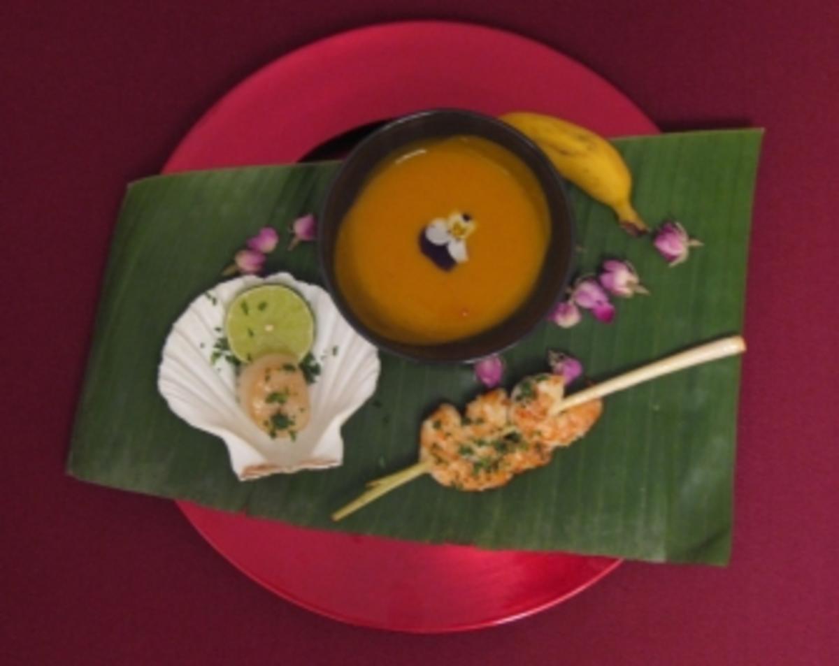 Asia-Kürbissuppe mit King Prawns und Jakobsmuscheln - Rezept Gesendet
von Das perfekte Dinner