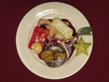 Schokotörtchen mit Pistazienparfait - Rezept