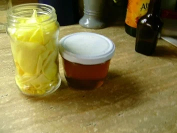 Rezept: Duftrosenhonig Bild Nr. 2 Duftrosenhonig - Rezept - Bild Nr. 2