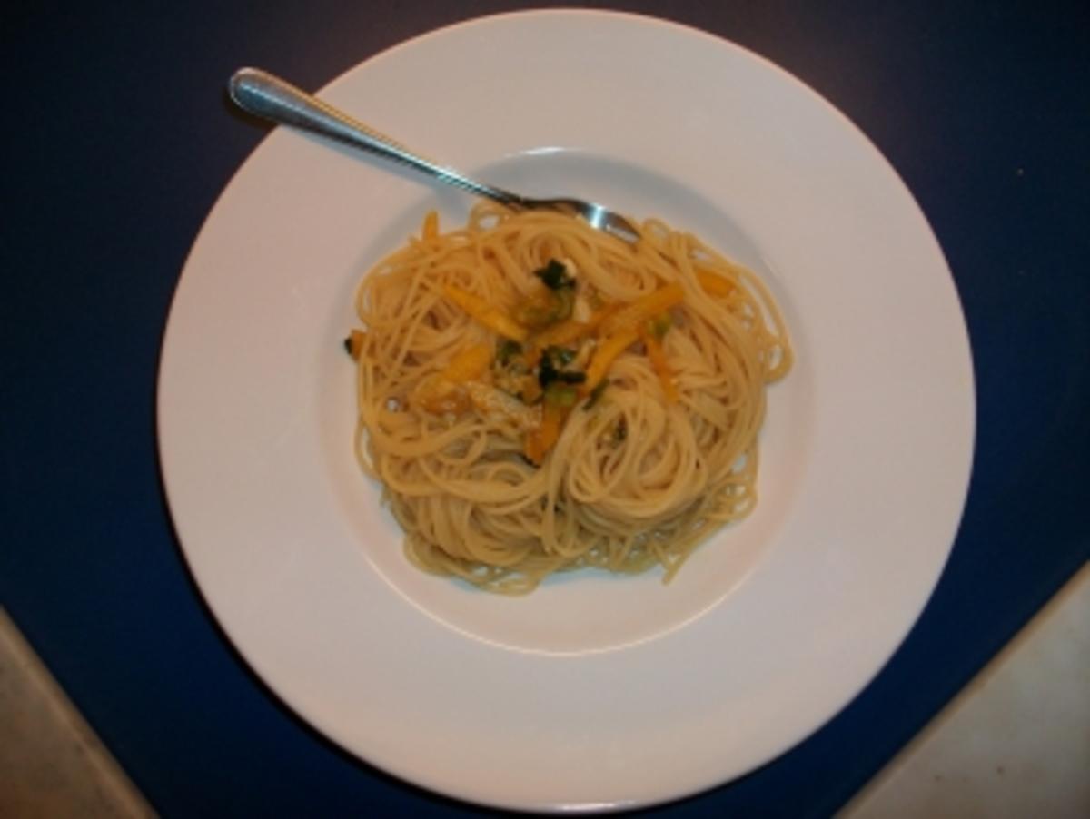 Sojasaucendressing zu Spaghetti - Rezept