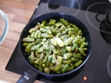 Grüner Spargel Pizza - Rezept - Bild Nr. 2