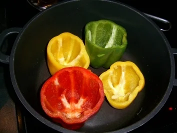 Rezept: Gefüllte Paprikaschoten Gefüllte Paprikaschoten - Rezept