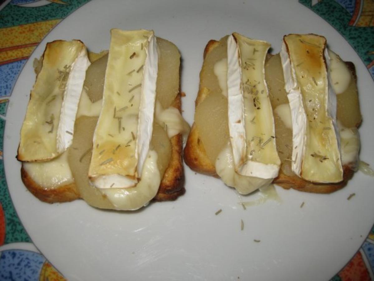 Bilder für Überbackene Baguette,Camembert,Birne, Rosmarin, Variante 2 - Rezept