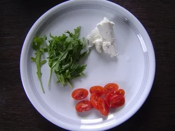 Sommertoast mit Rucola und Schafskäse - Rezept - Bild Nr. 2