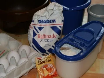 Rezept: Biskuit Kuchen Boden Bild Nr. 2 Biskuit Kuchen Boden - Rezept - Bild Nr. 2