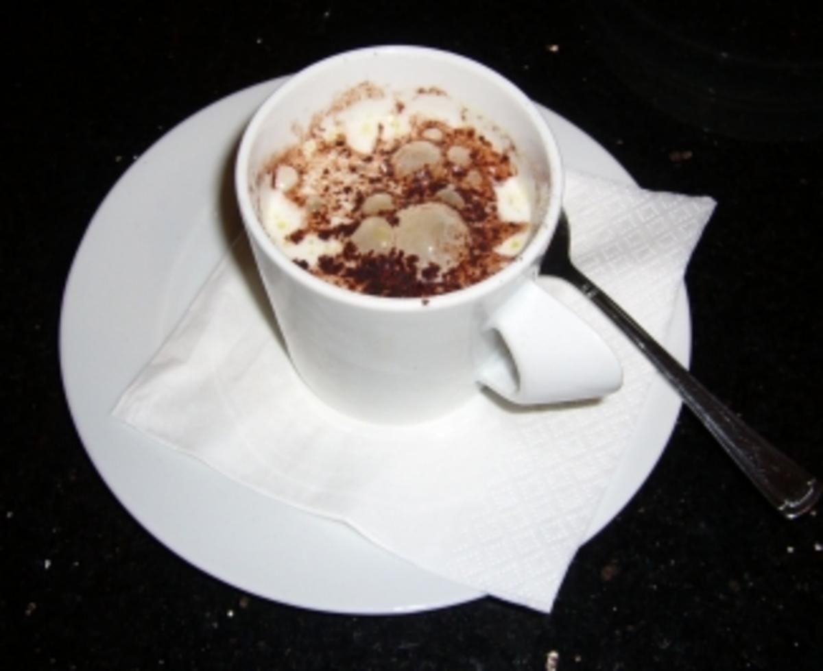 Cappuccino von karamellisierter Zwiebel mit Gorgonzola-Schaum - Rezept