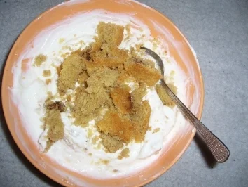 Zwischengericht süß: Bananenquark mit Eurem Lieblingskuchen - Rezept - Bild Nr. 3