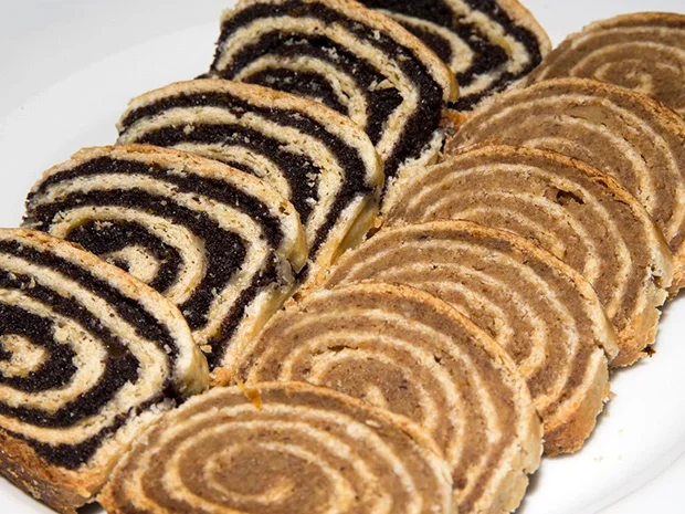 Rezept: Diós beigli és Mákos beigli Bild Nr. 2 Diós beigli és Mákos beigli - Rezept - Bild Nr. 2