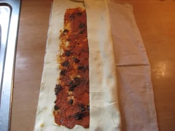 Rezept: Spanische Blätterteigroulade Bild Nr. 5 Spanische Blätterteigroulade - Rezept - Bild Nr. 5