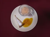 Grapefruit-Sorbet und Zitronentarte an Orangensoße - Rezept