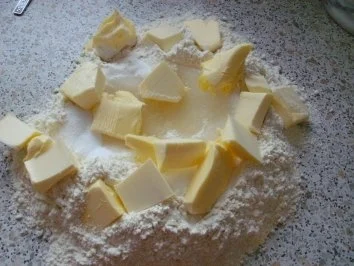 Rezept: Weinplätzchen Bild Nr. 2 Weinplätzchen - Rezept - Bild Nr. 2