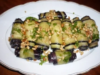 Rezept: Auberginenröllchen Auberginenröllchen - Rezept