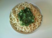 Nudeln: Spaghettis mit Kräuterpesto - Rezept