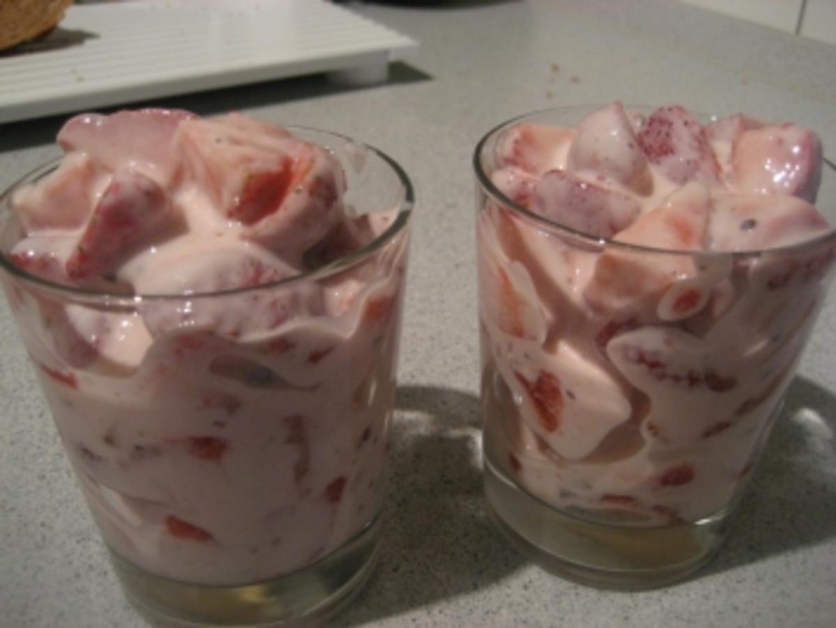 Erdbeer Stacciatella creme - Rezept - Bild Nr. 2