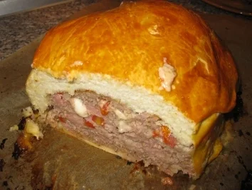 Hackbraten im Teigmantel - Rezept