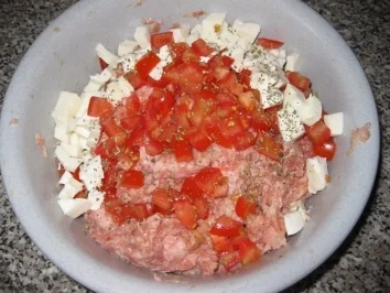 Hackbraten im Teigmantel - Rezept - Bild Nr. 2