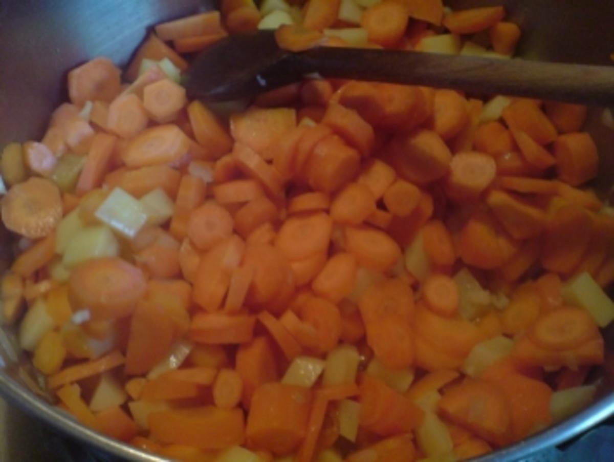 Suppe "Karotten-Orangen-Suppe mit Shrimps" - Rezept - Bild Nr. 2