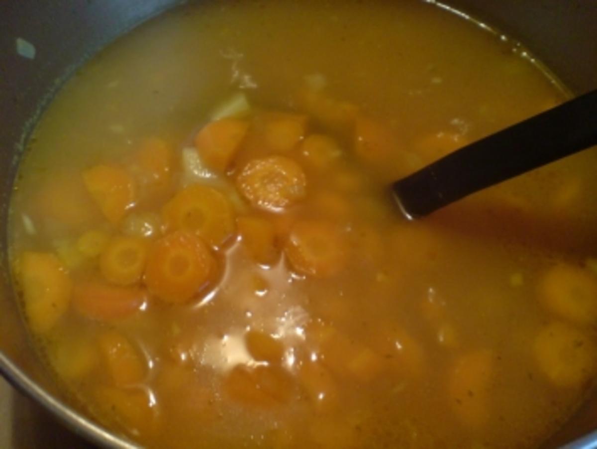 Suppe "Karotten-Orangen-Suppe mit Shrimps" - Rezept - Bild Nr. 3