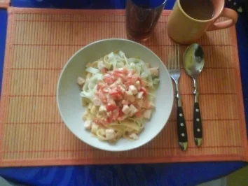 Nudeln: Schwarze Bandnudeln mit Lachs-Sahne-Soße - Rezept - Bild Nr. 2